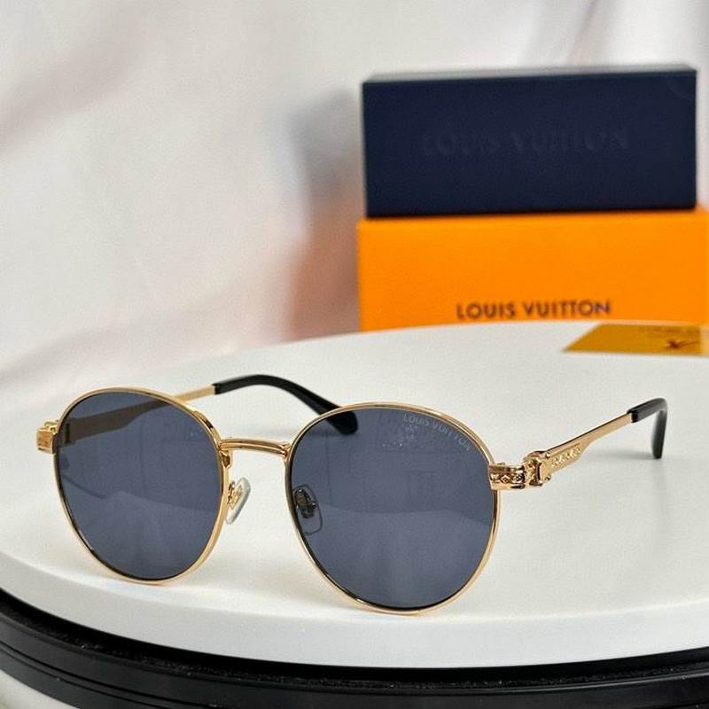 LV Sunglasses 570